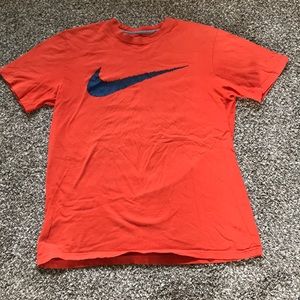 Men’s Nike T-shirt